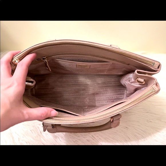 PRADA Cammeo Saffiano Lux Double Zip Medium Tote Bag - Picture 9 of 16